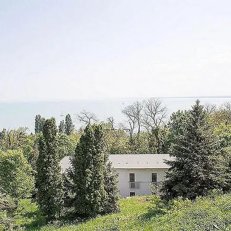 Media Balaton * Тихань